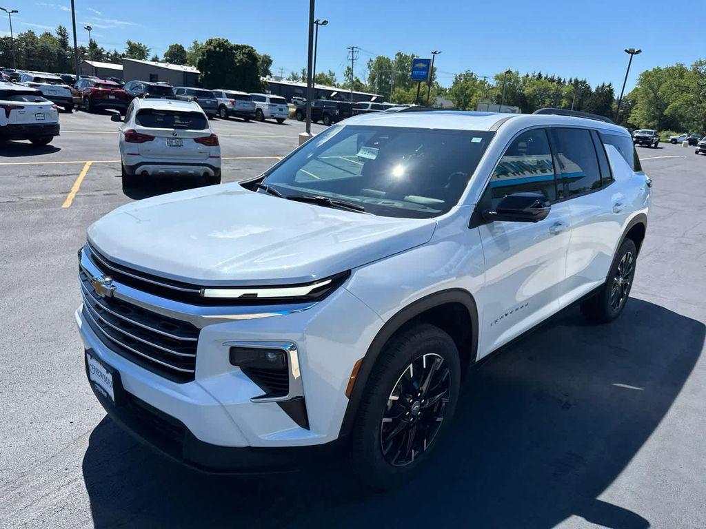 new 2026 Chevrolet Traverse car, priced at $50,515
