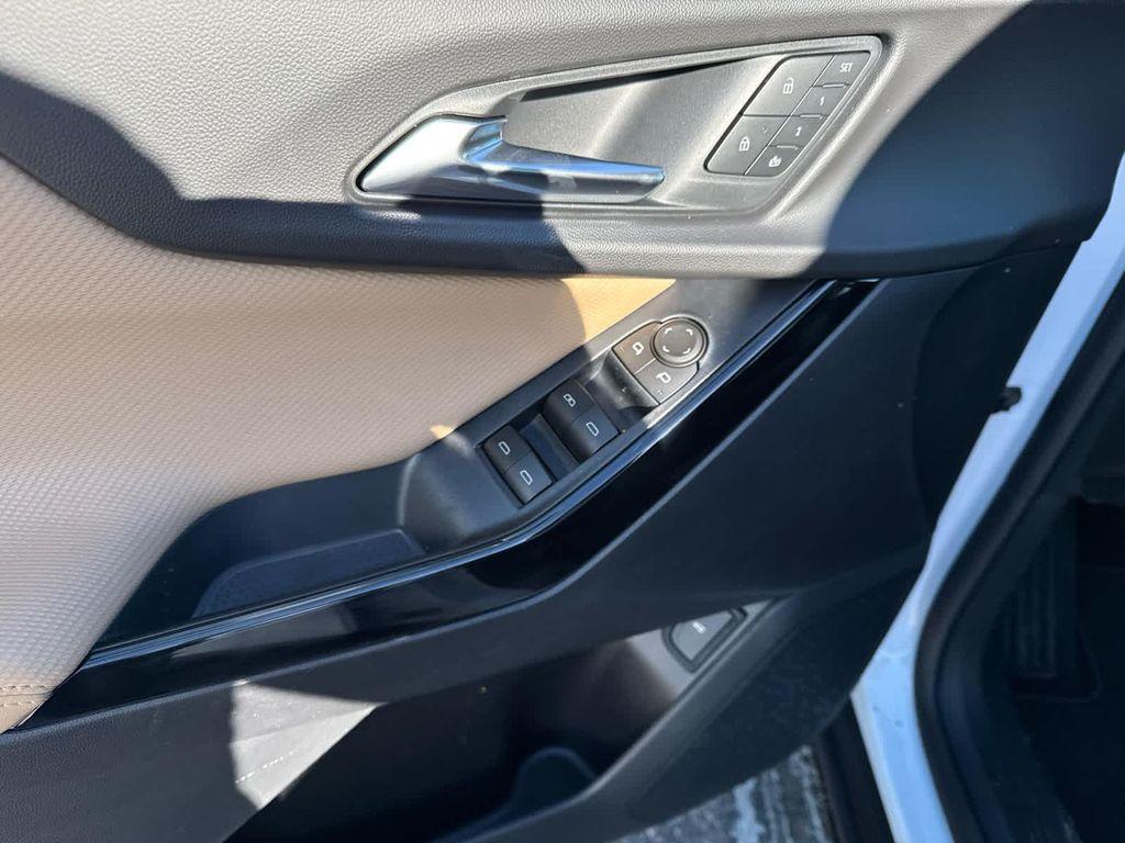 new 2026 Chevrolet Equinox car, priced at $40,980