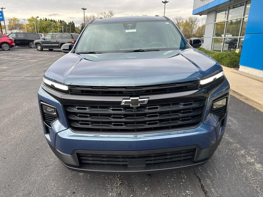 new 2026 Chevrolet Traverse car, priced at $46,498