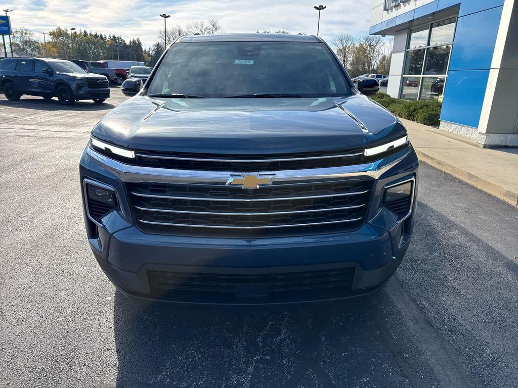 new 2026 Chevrolet Traverse car, priced at $44,299