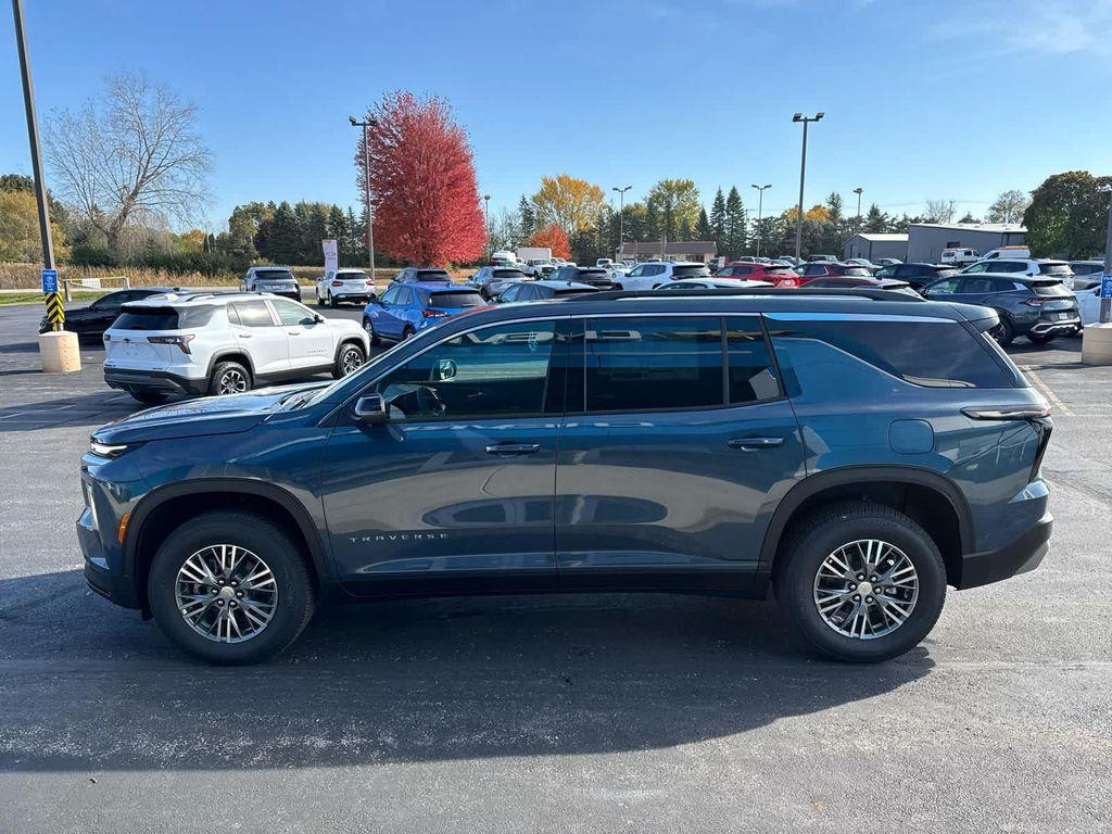 new 2026 Chevrolet Traverse car, priced at $44,299