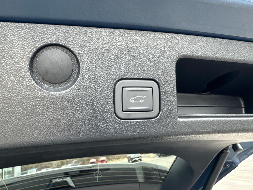 new 2026 Chevrolet Equinox car, priced at $35,685