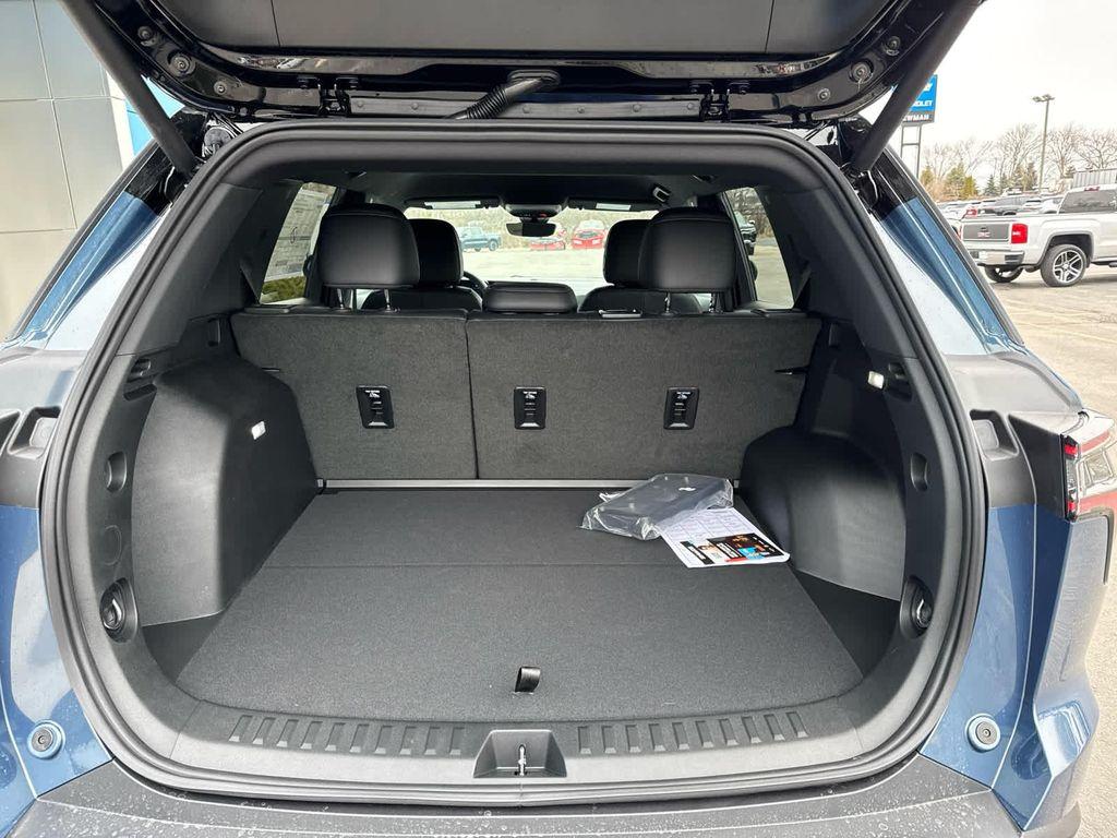 new 2026 Chevrolet Equinox car, priced at $35,685