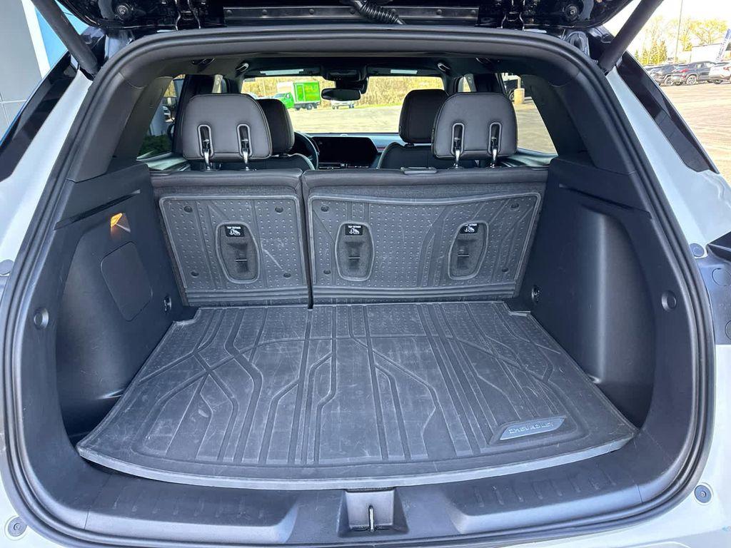 used 2025 Chevrolet TrailBlazer car, priced at $27,900