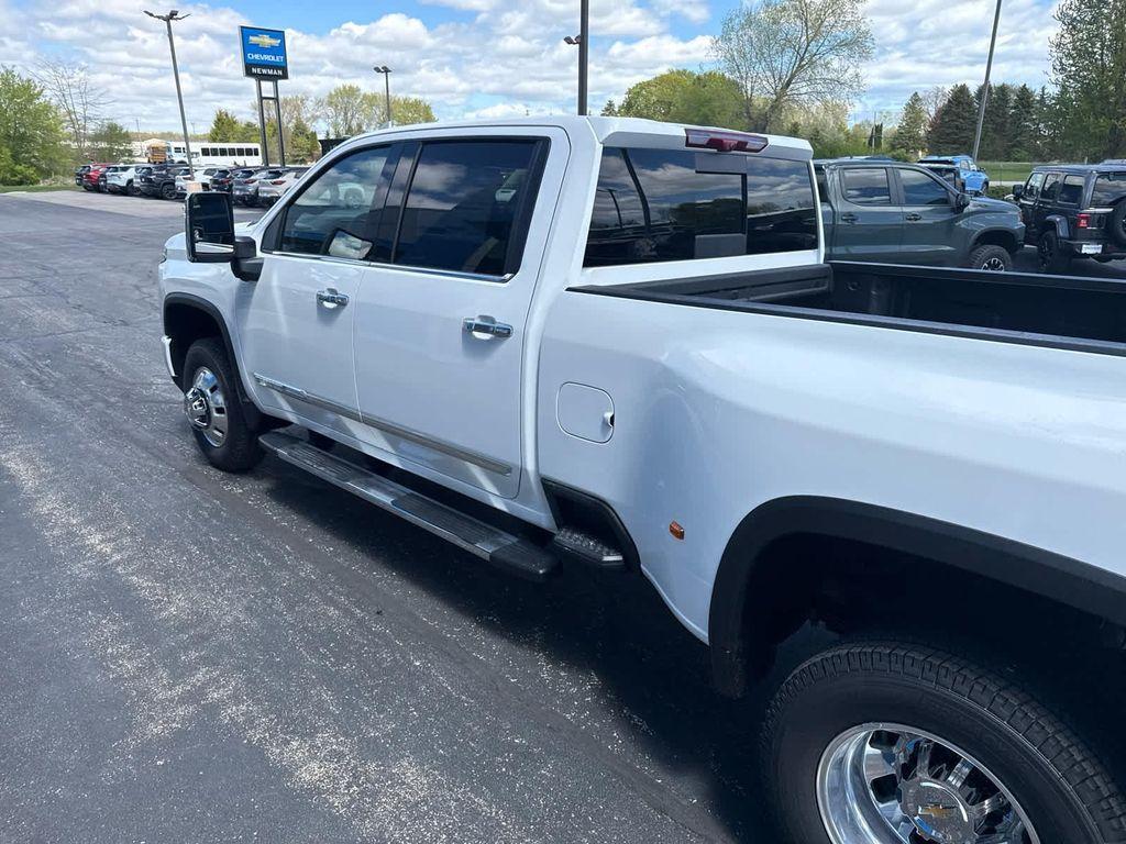 new 2026 Chevrolet Silverado 3500 car, priced at $92,705