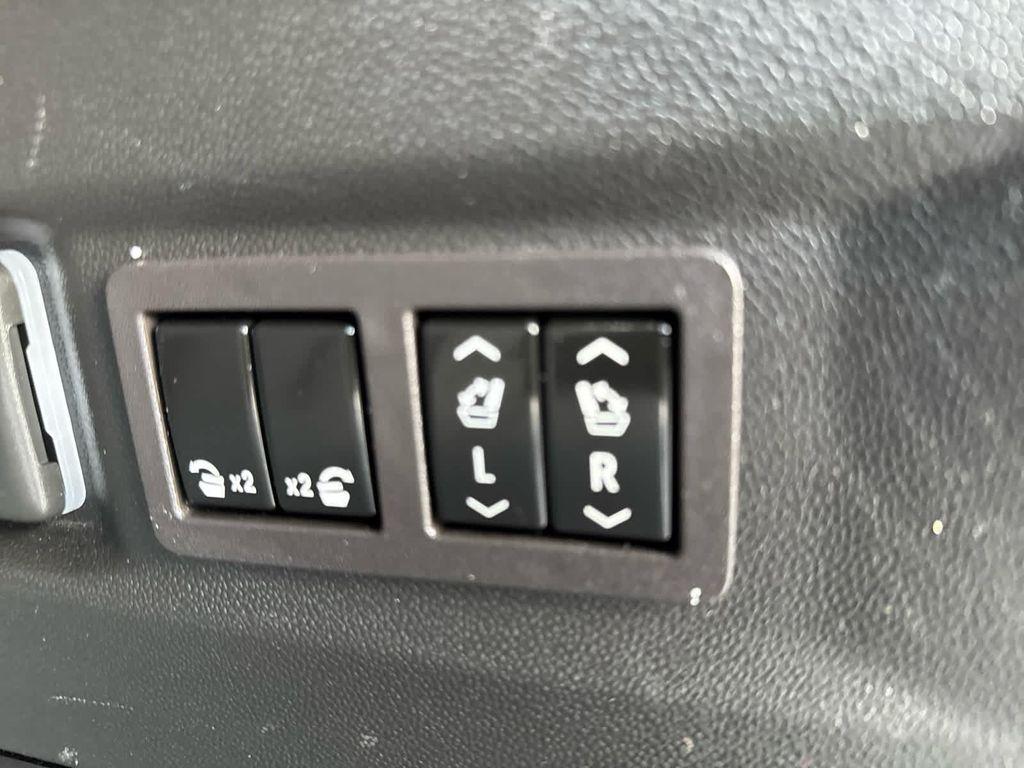 used 2024 Chevrolet Tahoe car, priced at $65,909