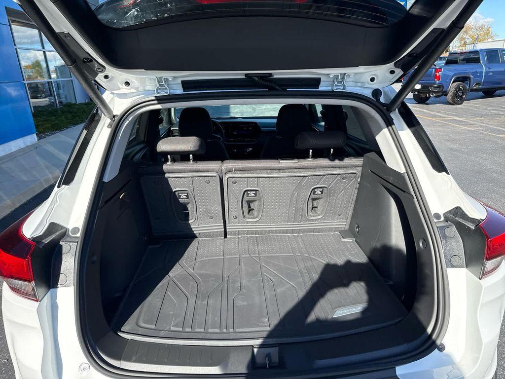 new 2026 Chevrolet TrailBlazer car, priced at $31,200