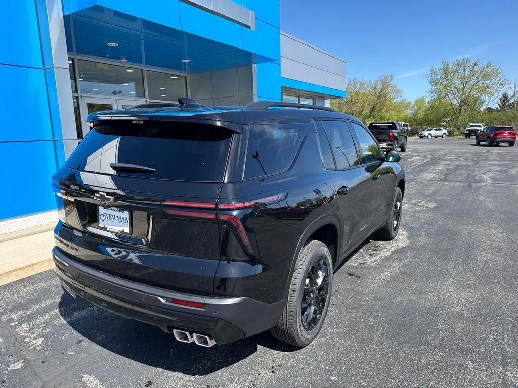 new 2026 Chevrolet Traverse car, priced at $48,305