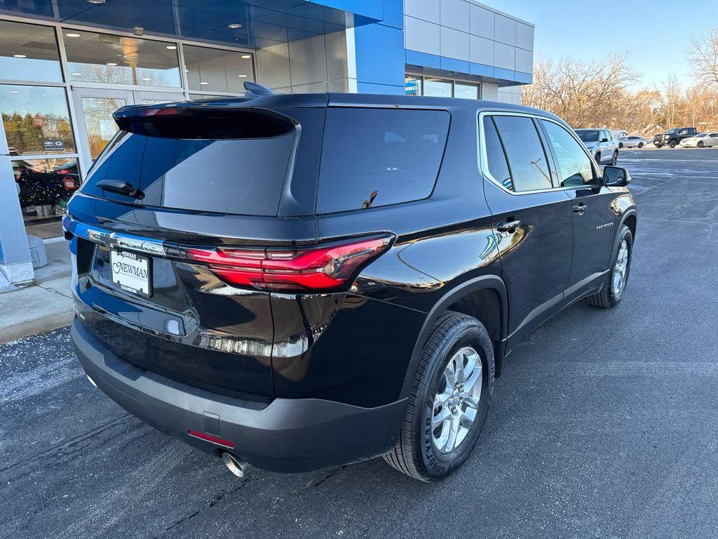 used 2024 Chevrolet Traverse car, priced at $28,981