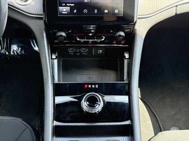 used 2024 Jeep Grand Cherokee car, priced at $28,988