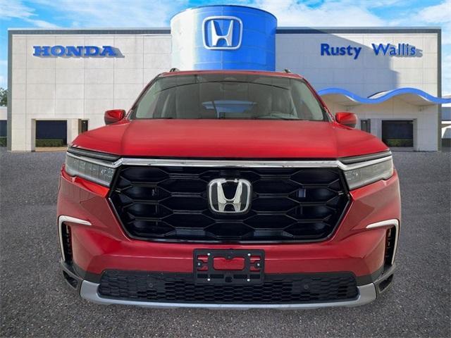 new 2025 Honda Pilot car, priced at $49,642