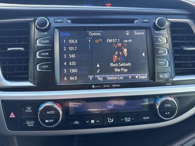 used 2019 Toyota Highlander car, priced at $25,988