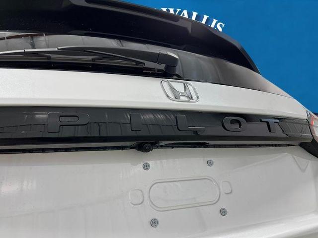 new 2025 Honda Pilot car, priced at $48,359