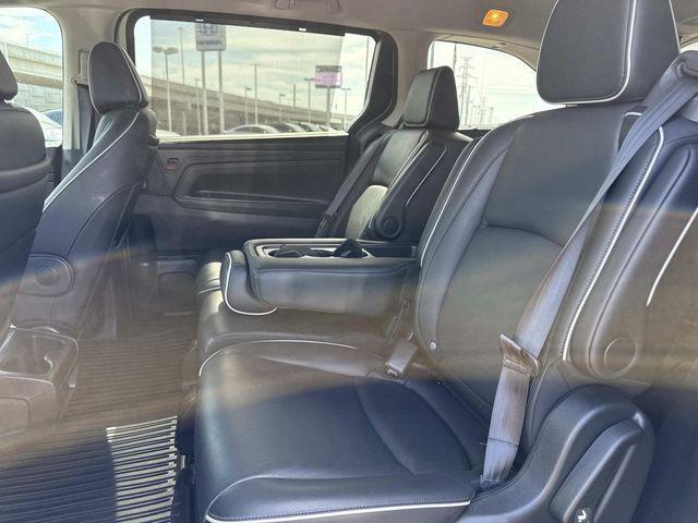 used 2025 Honda Odyssey car, priced at $41,889