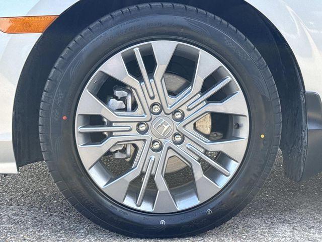 used 2025 Honda Odyssey car, priced at $41,889