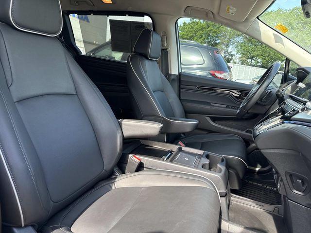 used 2025 Honda Odyssey car, priced at $41,889