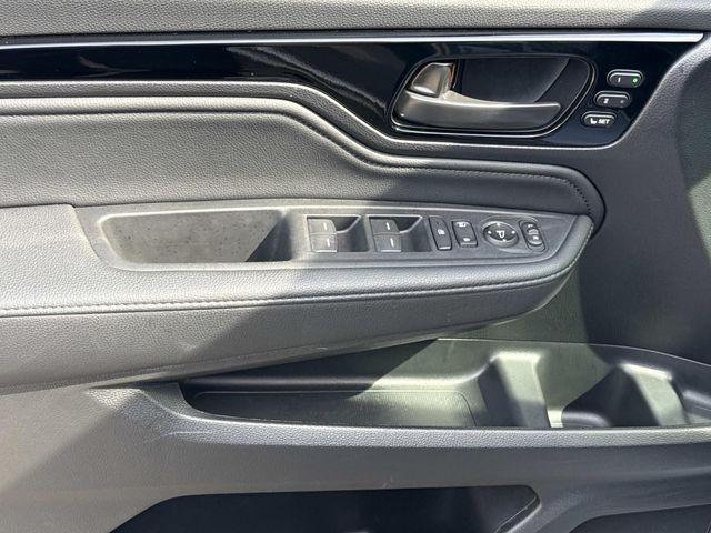used 2025 Honda Odyssey car, priced at $41,889