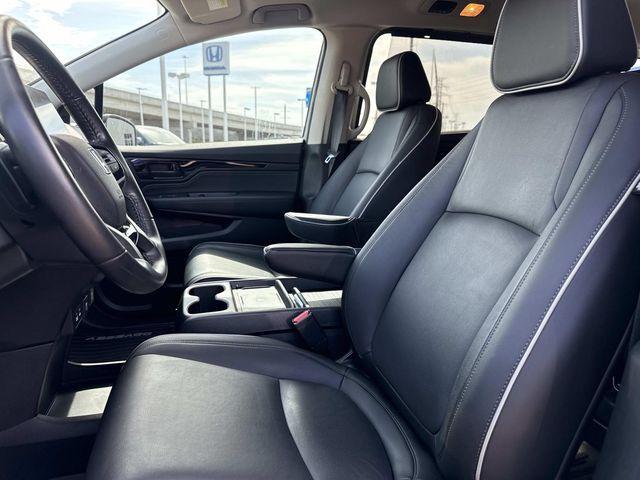 used 2025 Honda Odyssey car, priced at $41,889