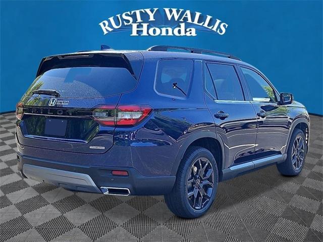 new 2025 Honda Pilot car, priced at $46,900
