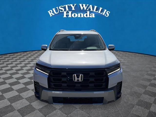 new 2026 Honda Pilot car, priced at $43,332