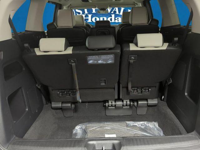 new 2026 Honda Odyssey car, priced at $52,440