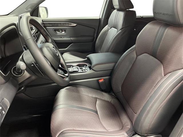 new 2025 Honda Pilot car, priced at $56,805