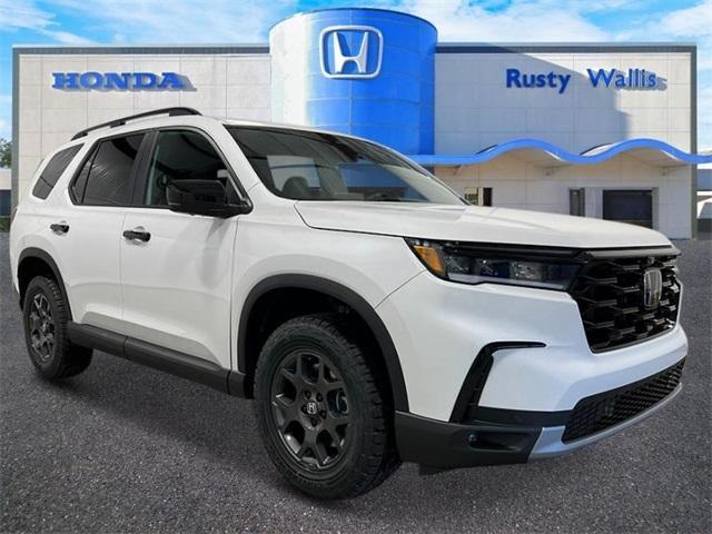 new 2025 Honda Pilot car, priced at $48,314