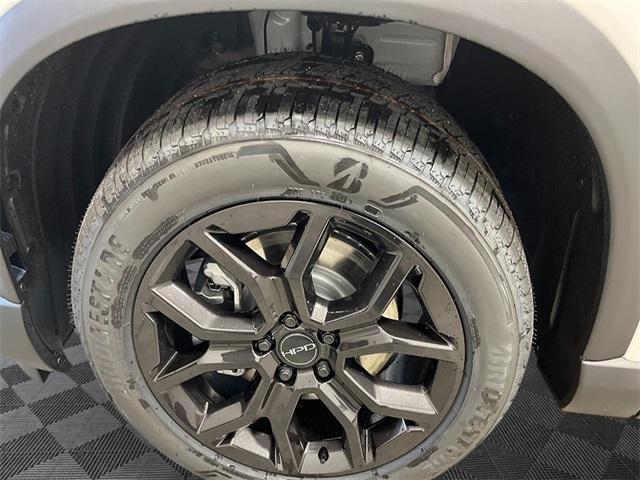 new 2025 Honda Pilot car, priced at $49,813