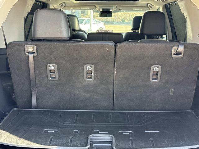 used 2024 Honda Pilot car, priced at $40,295