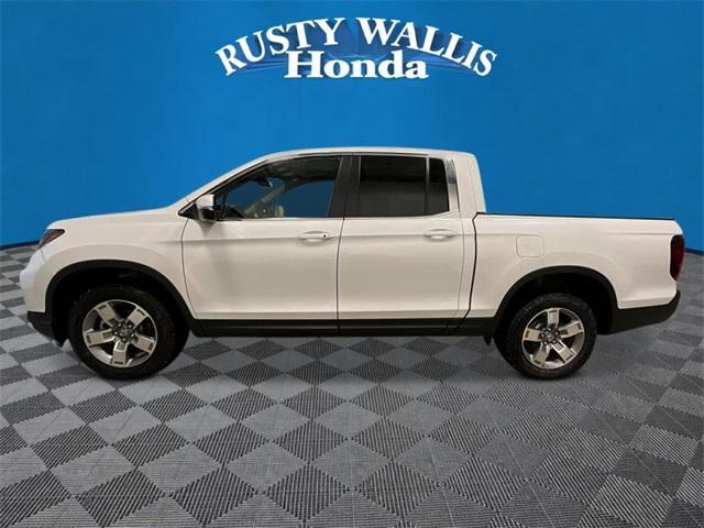 new 2025 Honda Ridgeline car, priced at $43,856