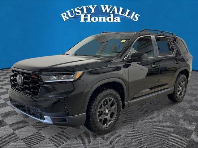 new 2025 Honda Pilot car, priced at $47,932