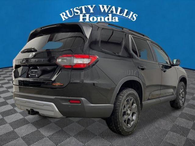 new 2025 Honda Pilot car, priced at $47,932