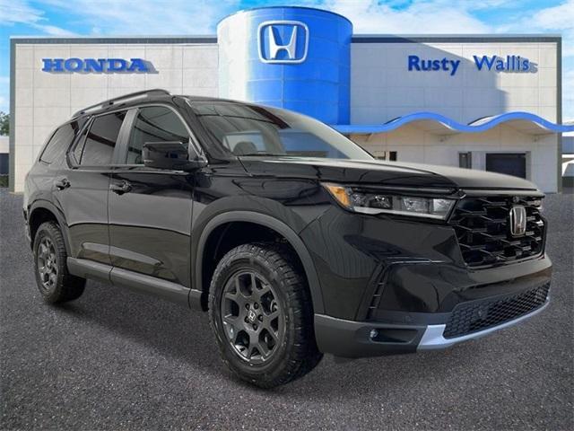 new 2025 Honda Pilot car, priced at $47,932