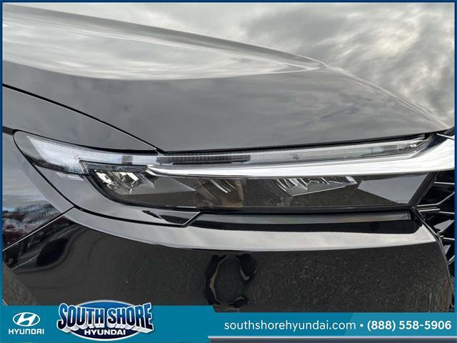 used 2025 Honda CR-V car, priced at $32,524