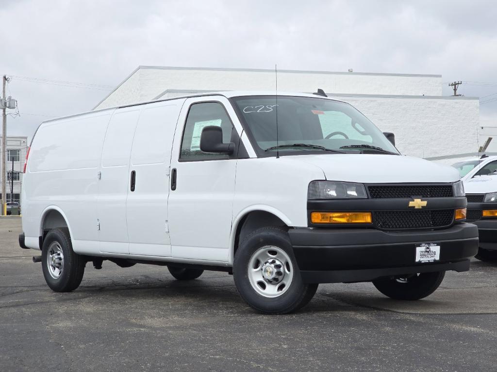 new 2026 Chevrolet Express 2500 car