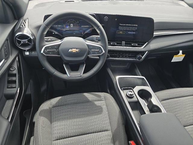 new 2026 Chevrolet Equinox car, priced at $32,403