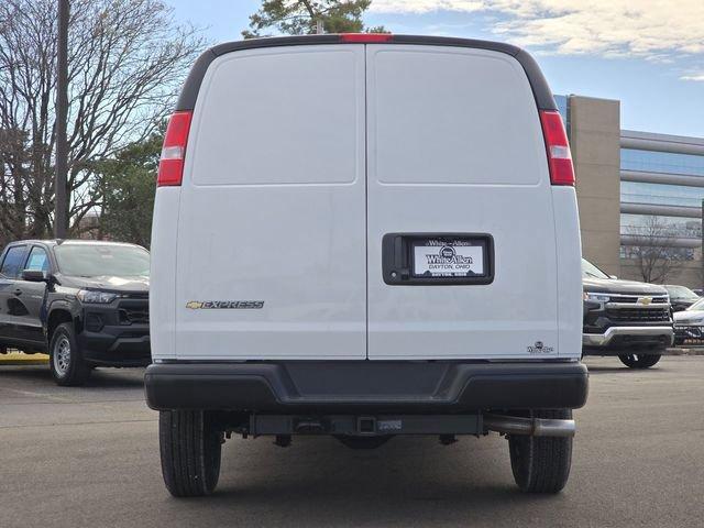 new 2026 Chevrolet Express 2500 car