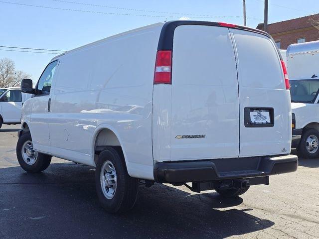 new 2026 Chevrolet Express 2500 car