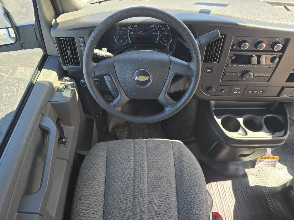new 2026 Chevrolet Express 2500 car