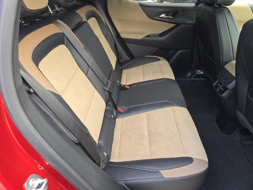 new 2026 Chevrolet Equinox car, priced at $33,918