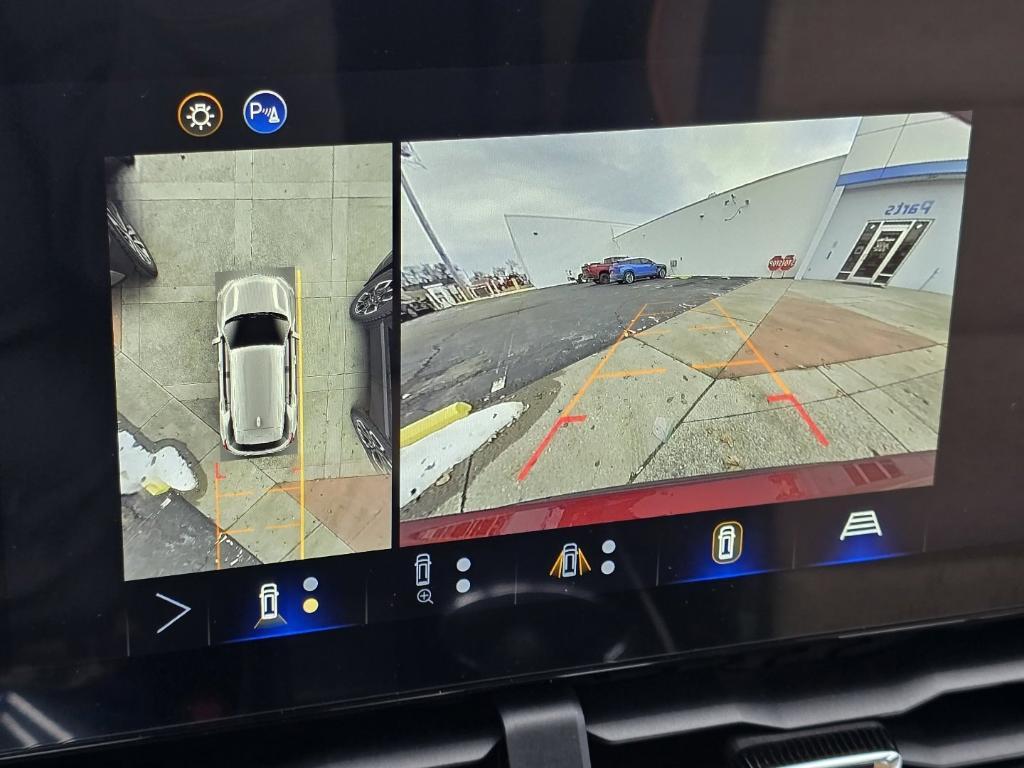 new 2026 Chevrolet Equinox car, priced at $33,918