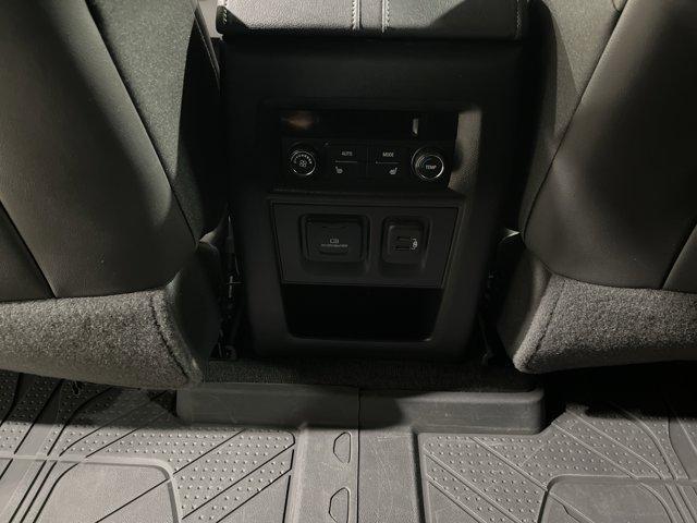 used 2023 Chevrolet Traverse car, priced at $37,232