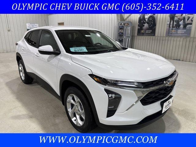 new 2026 Chevrolet Trax car, priced at $25,425