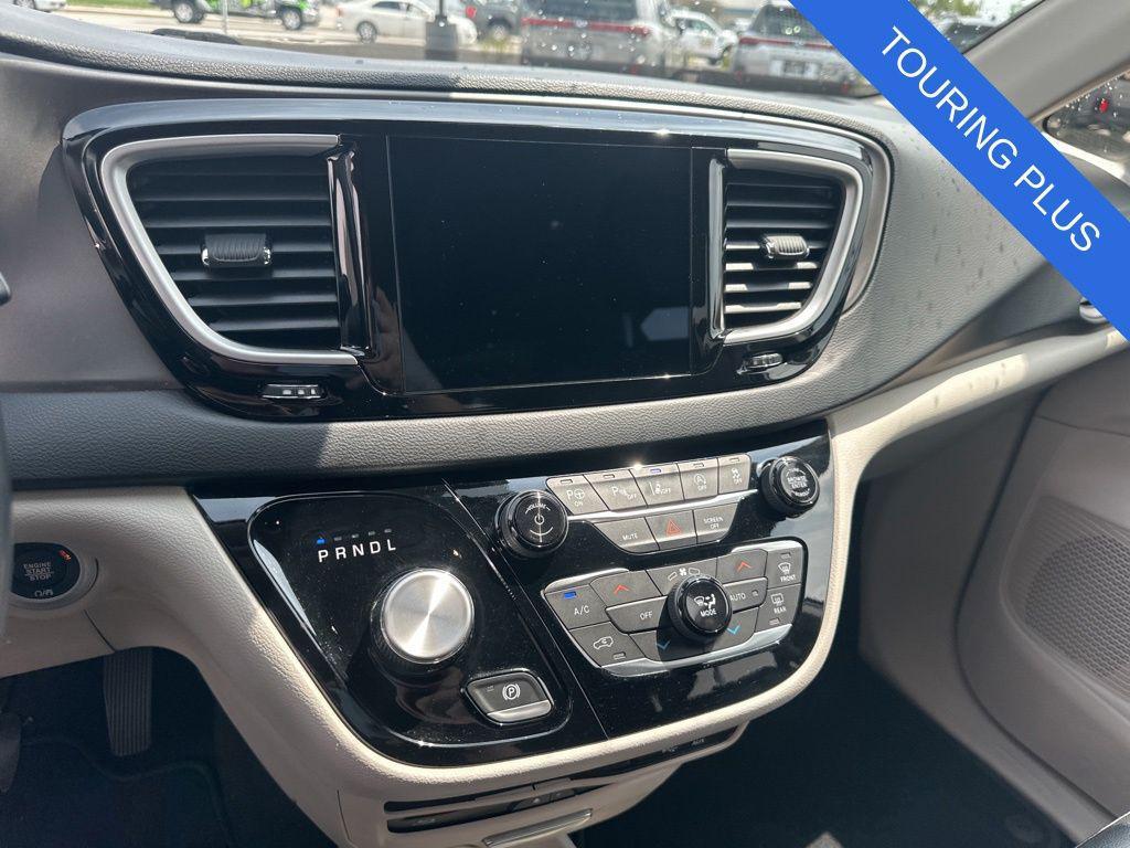 used 2020 Chrysler Pacifica car, priced at $20,268