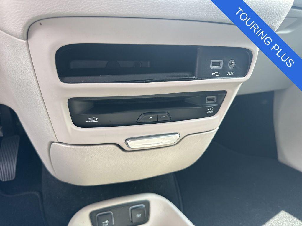 used 2020 Chrysler Pacifica car, priced at $20,268