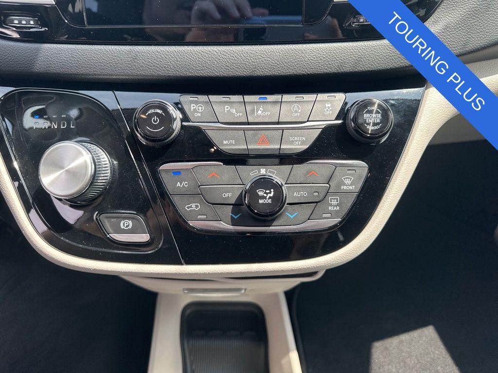 used 2020 Chrysler Pacifica car, priced at $20,268