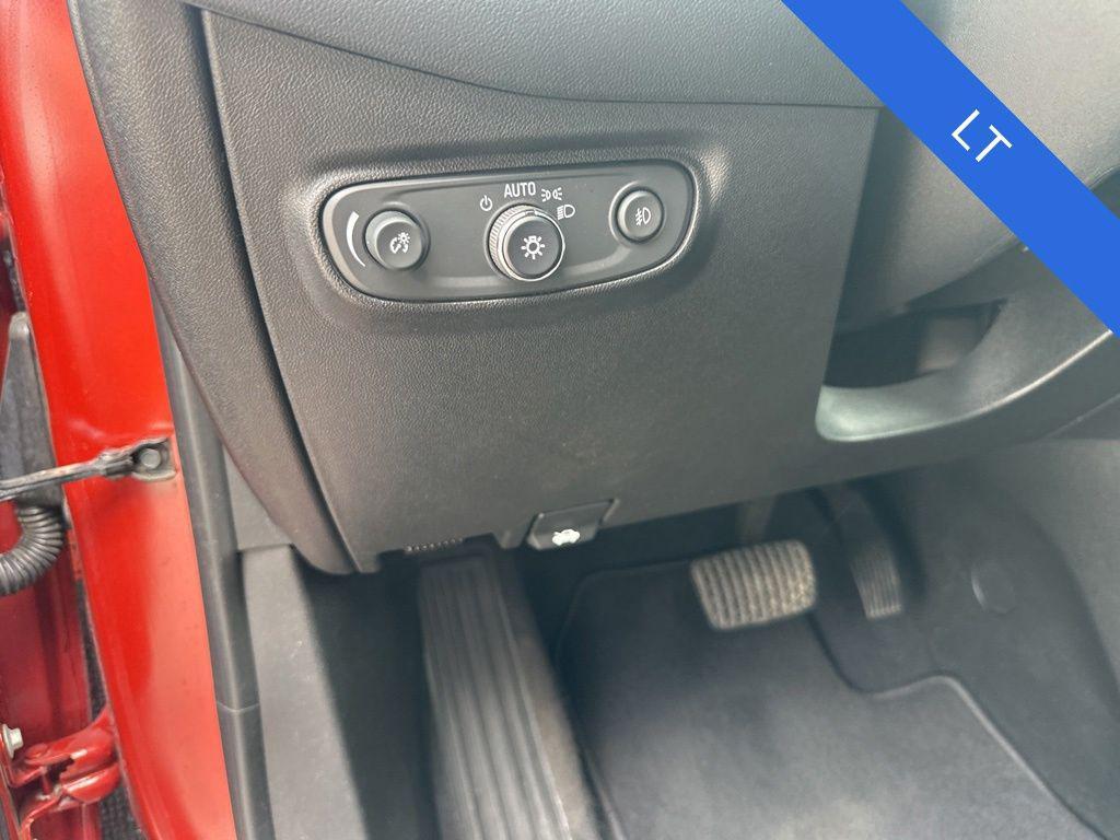 used 2020 Chevrolet Equinox car, priced at $16,468