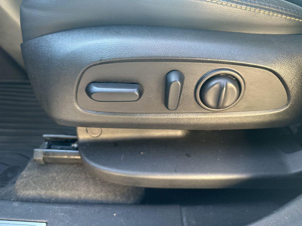 used 2018 Chevrolet Equinox car, priced at $10,900