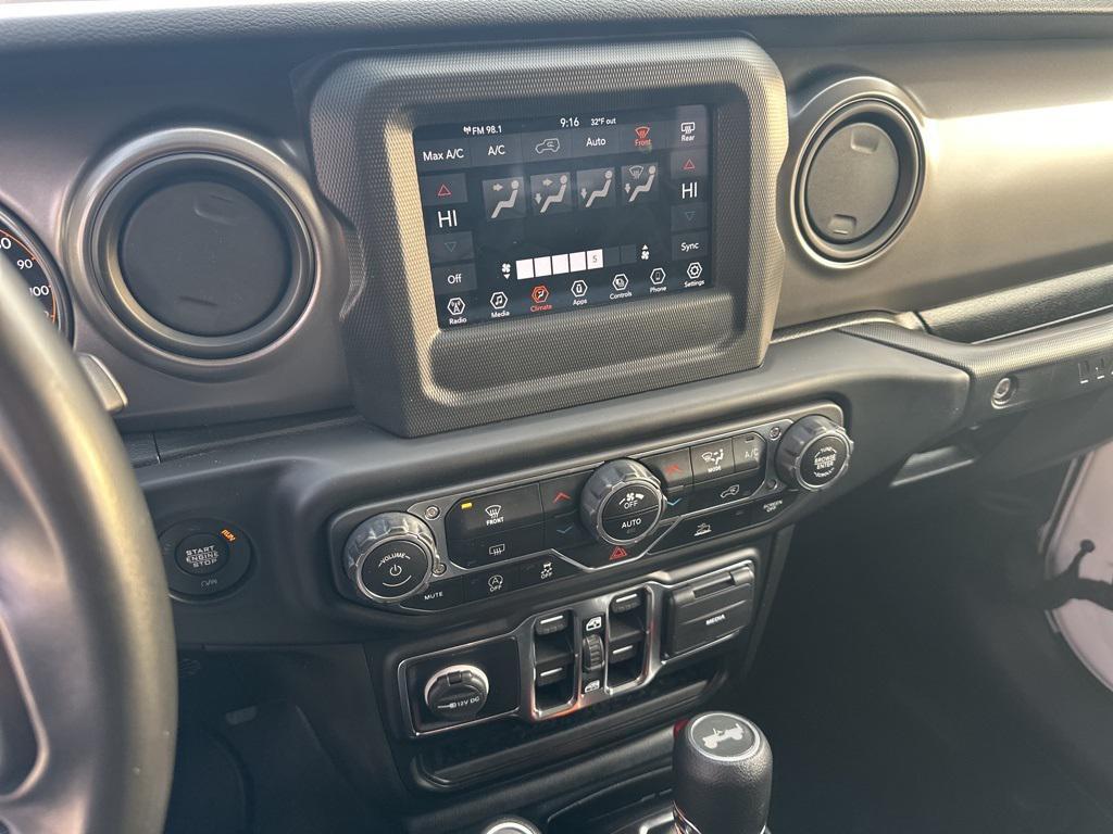 used 2021 Jeep Wrangler Unlimited car, priced at $27,000