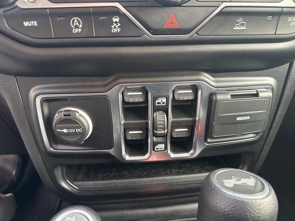 used 2021 Jeep Wrangler Unlimited car, priced at $27,000